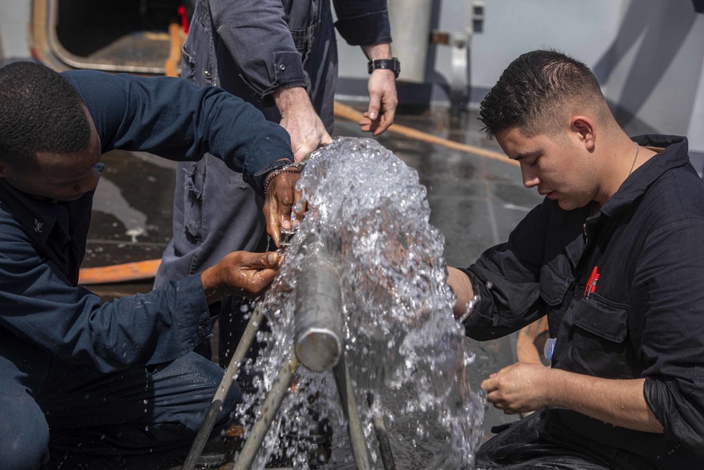 Sailors participate in hands on training