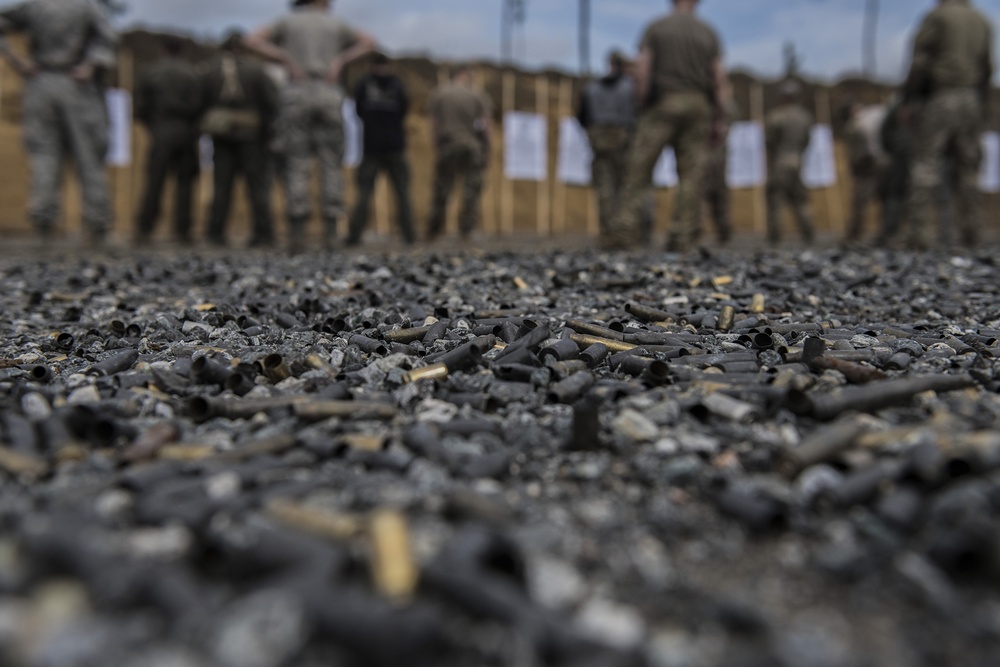 Air Commandos learn new weapon techniques in ACFC course