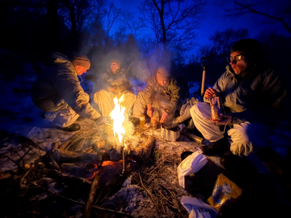 Soldiers and Marines attend Cold Weather Course