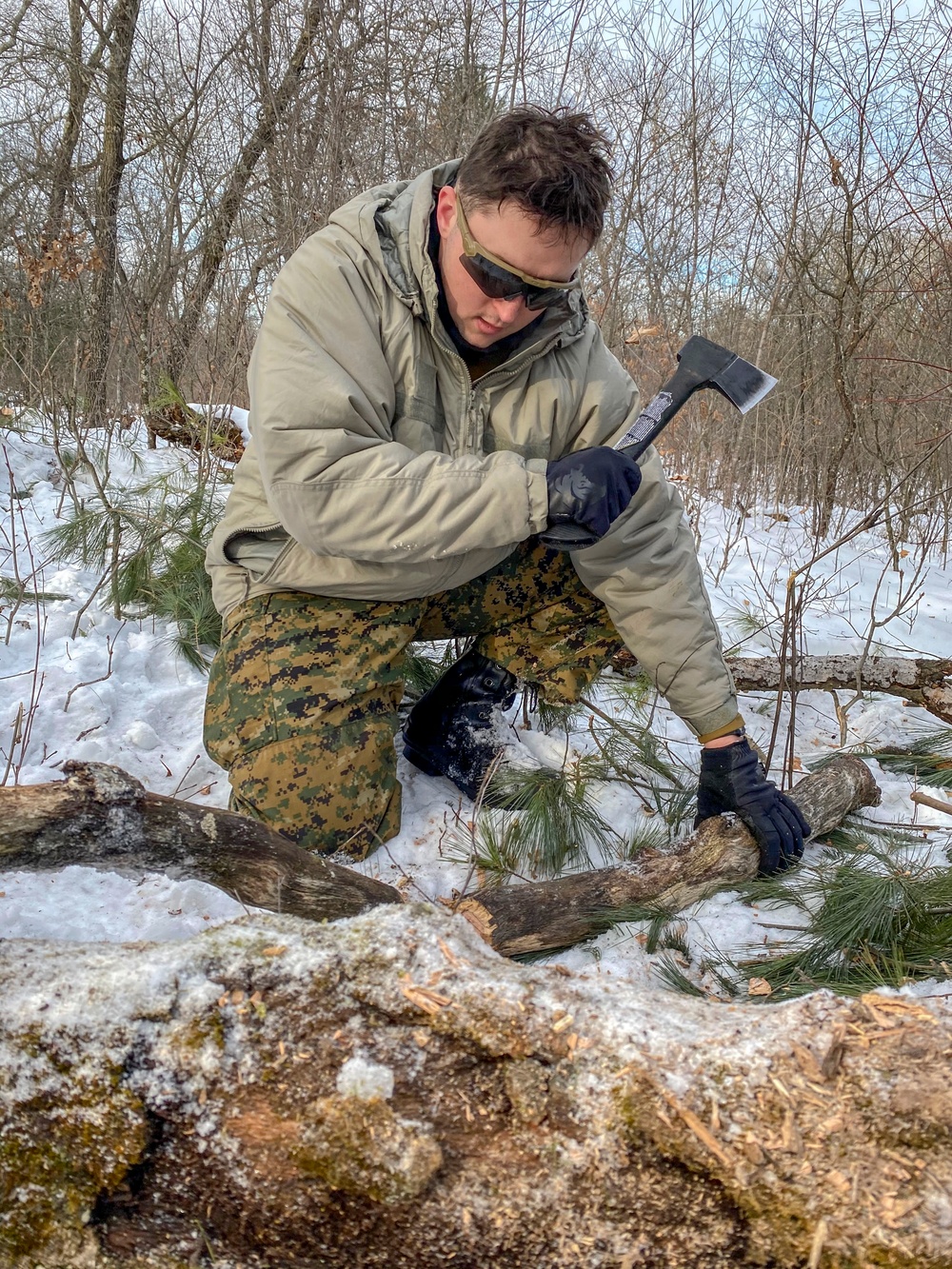 Soldiers and Marines attend Cold Weather Course