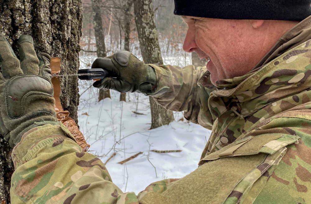 Soldiers and Marines attend Cold Weather Course