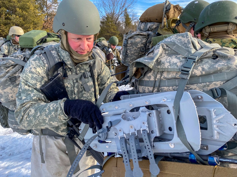 Soldiers and Marines attend Cold Weather Course
