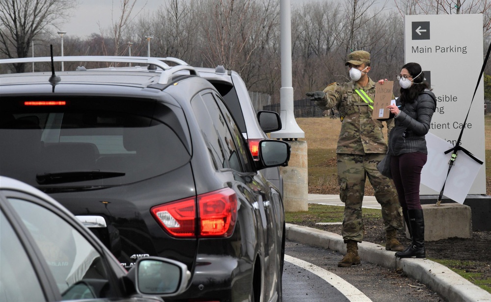 New York National Guard supports COVID-19 test site on Staten Island