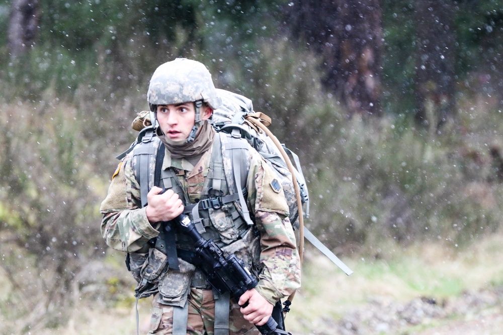 U.S. Army Reserve Soldiers compete in 364th ESC Best Warrior Competition