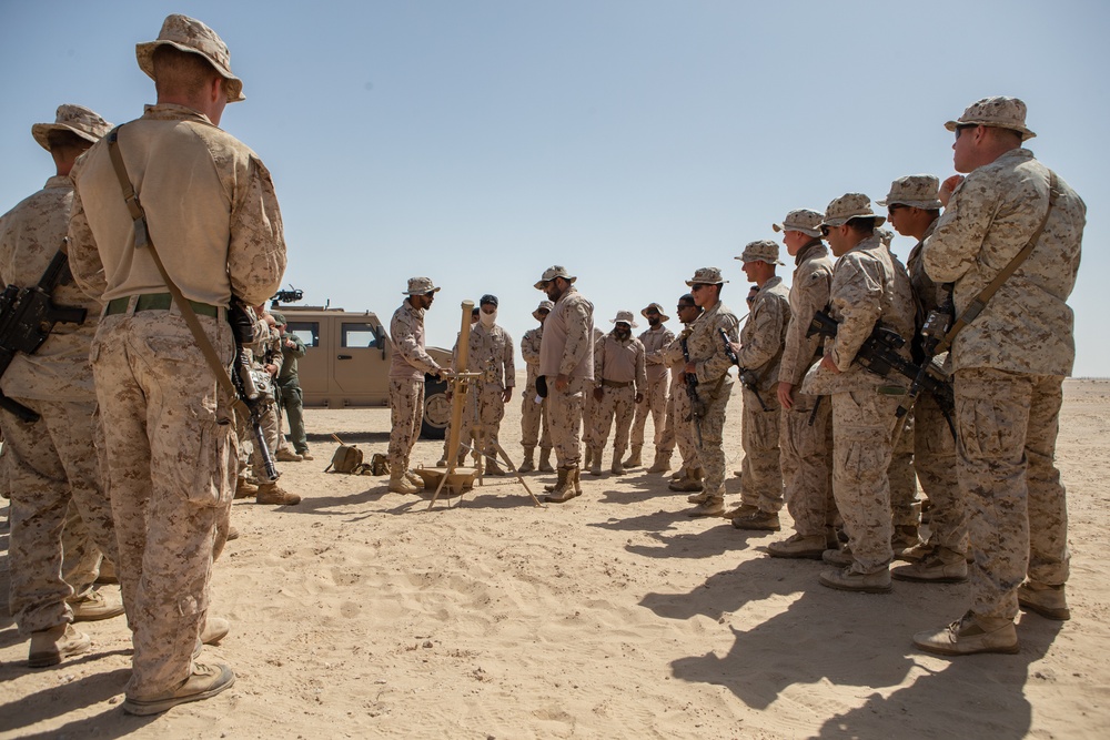 U.S. and UAE conduct  60mm Mortar Training