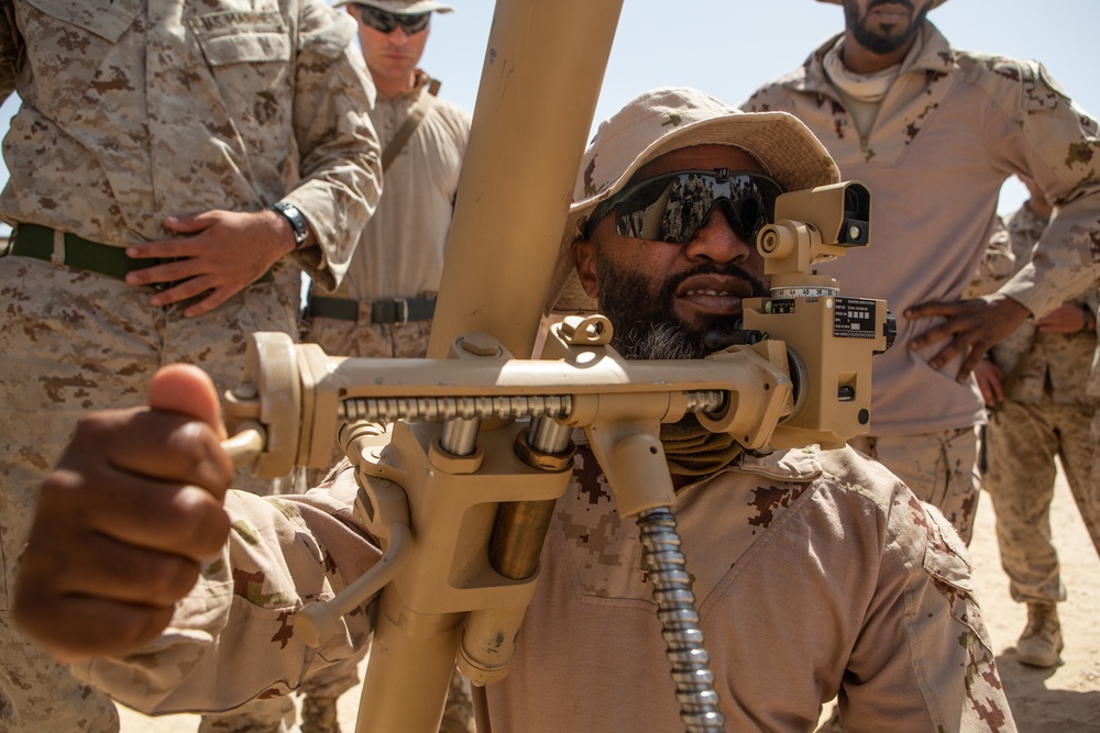 U.S. and UAE conduct 60mm Mortar Training