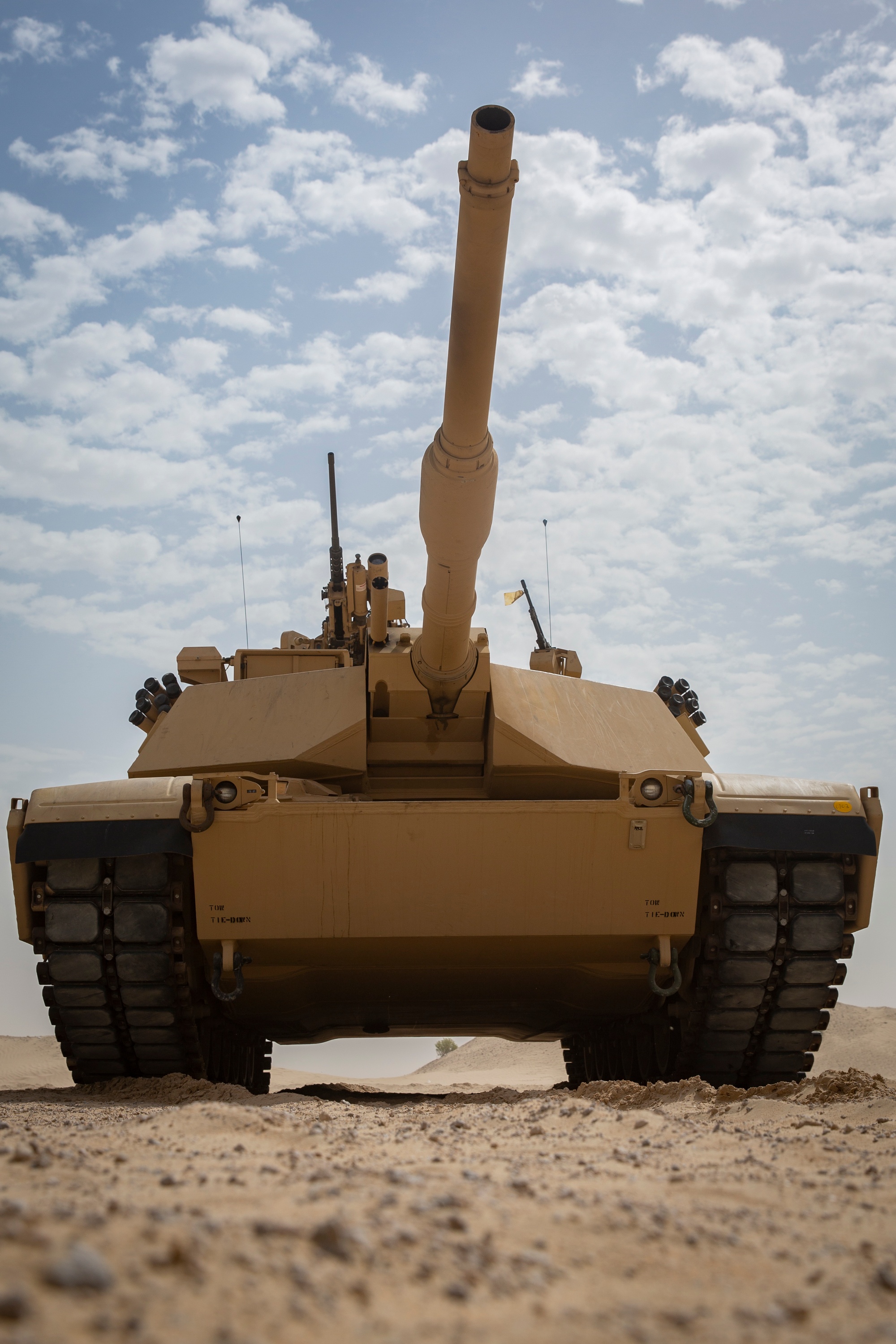 DVIDS - Images . Marines Conduct Live-Fire Training with M1A1 Abrams  Tanks [Image 7 of 9]