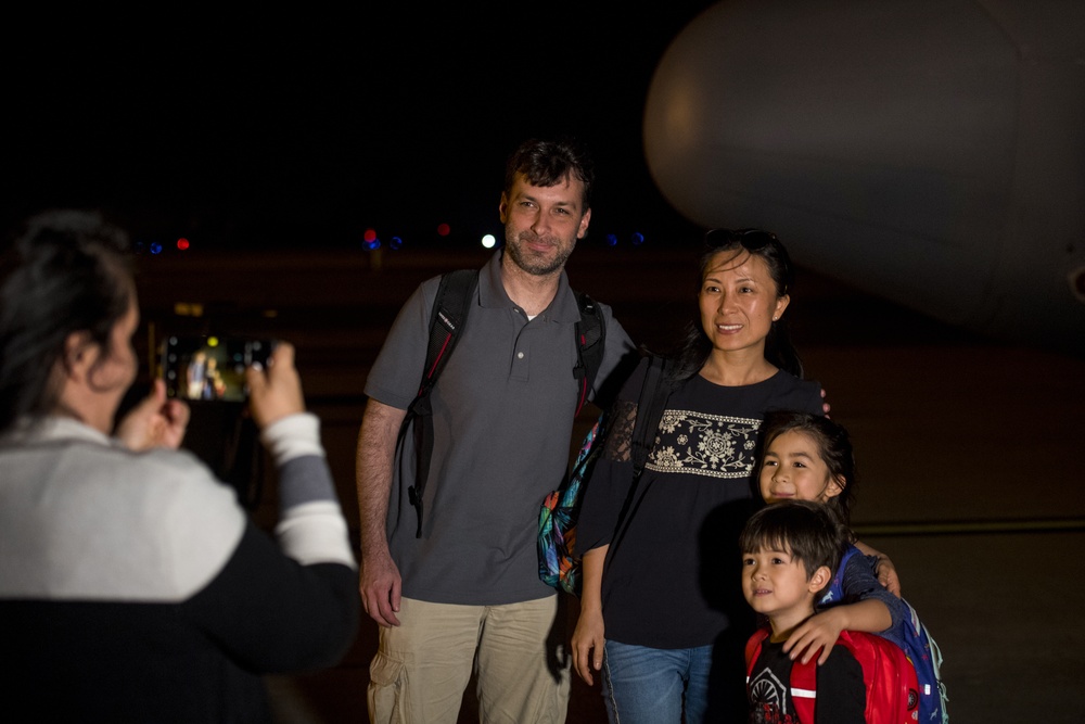 SOUTHCOM supports transport of U.S. citizens from Honduras to U.S.