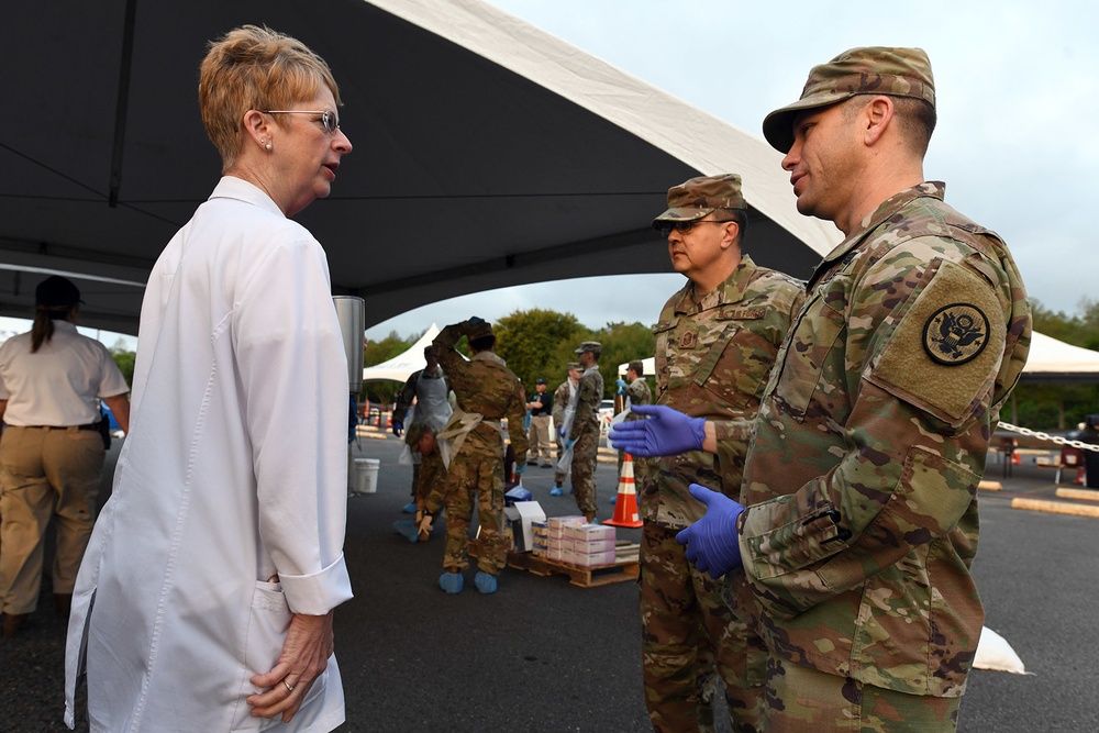 La. Guard assists Jefferson testing site, now open to public