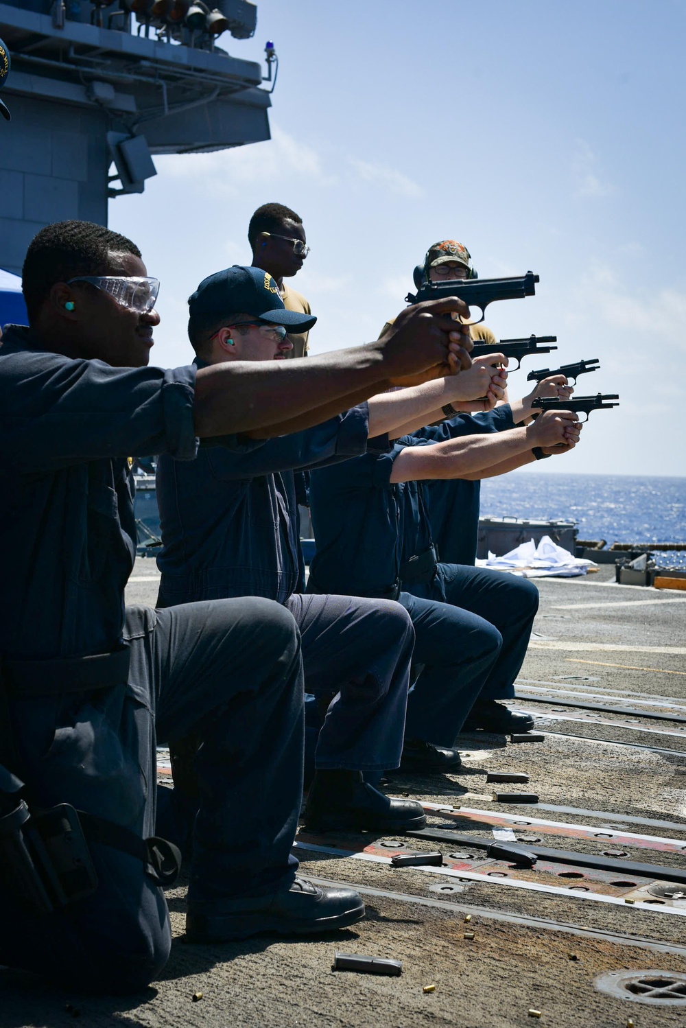 USS Bunker Hill (CG 52)