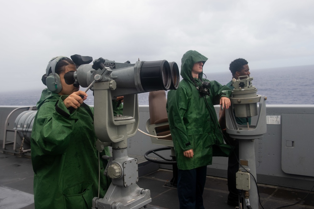 USS Green Bay pulls in to Guam, March 21, 2020