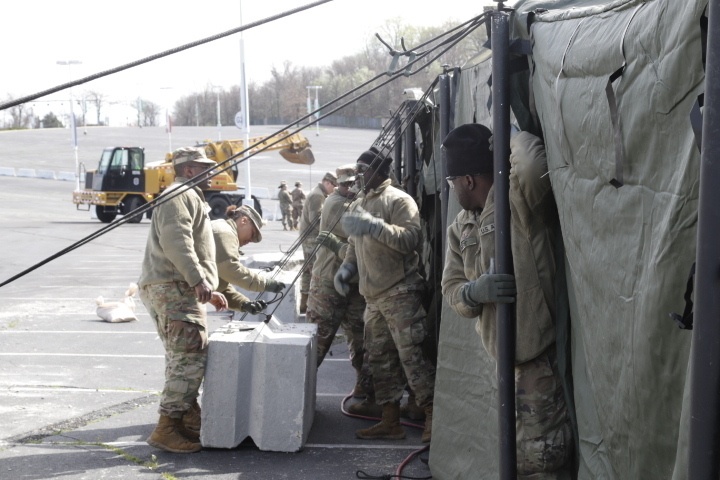 1229th Transportation Co. Sets Up Tents at FedEx Field [Image 4 of 5]