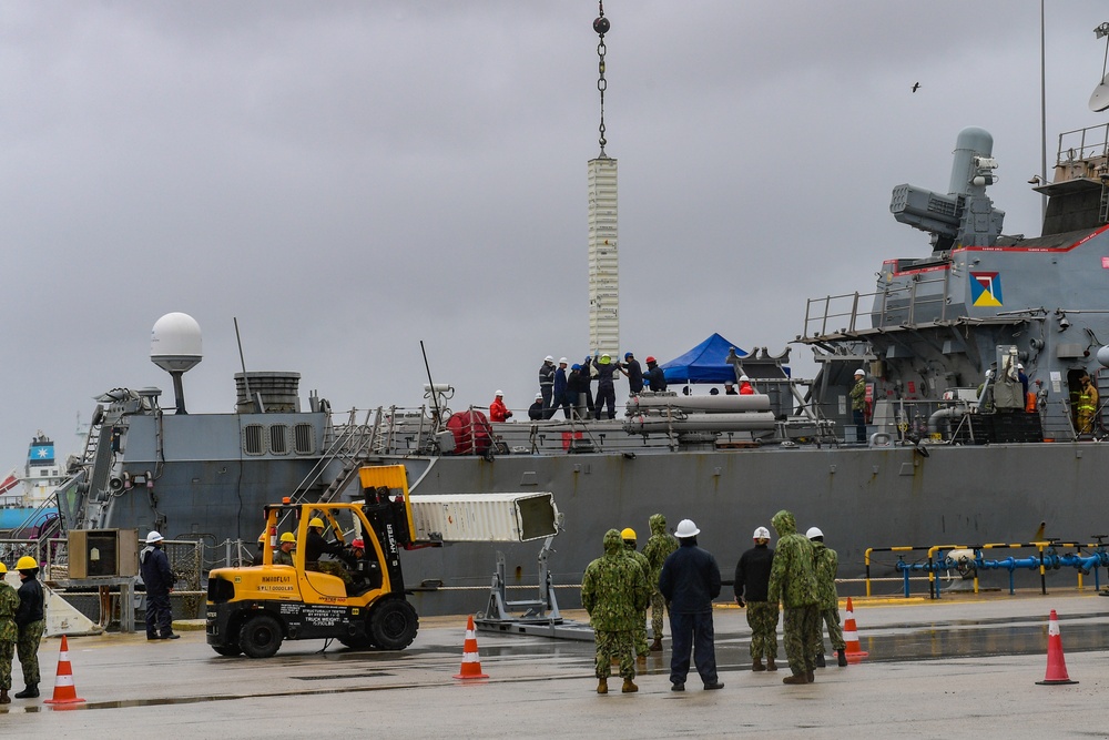 USS Porter prepares for underway