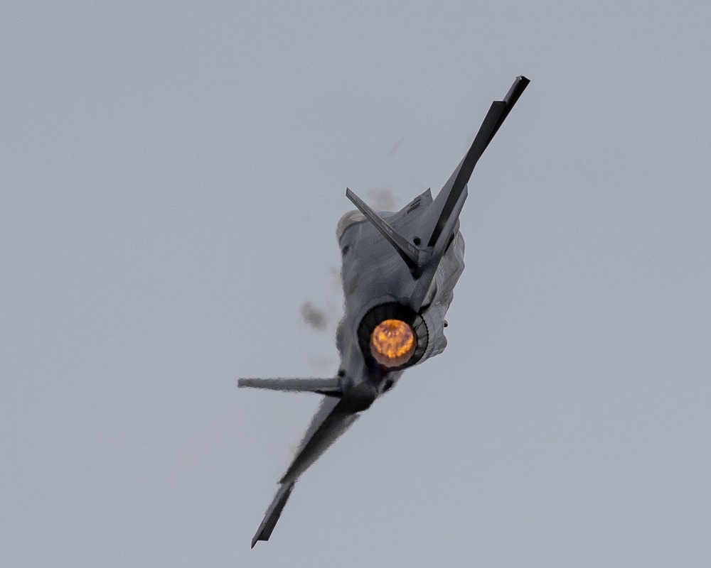 F-35A Demonstration Team practices before first 2020 air show