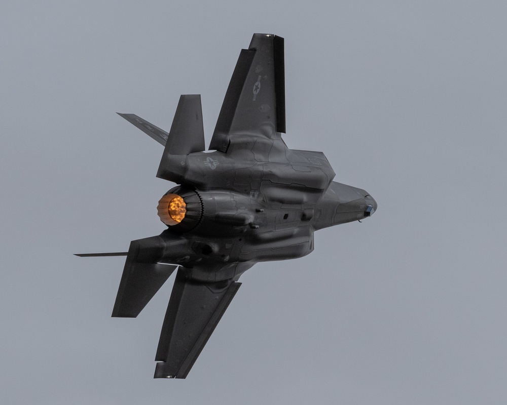 F-35A Demonstration Team practices before first 2020 air show