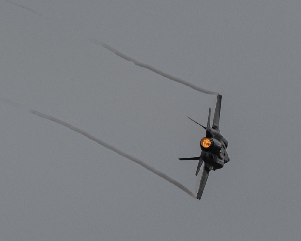 F-35A Demonstration Team practices before first 2020 air show