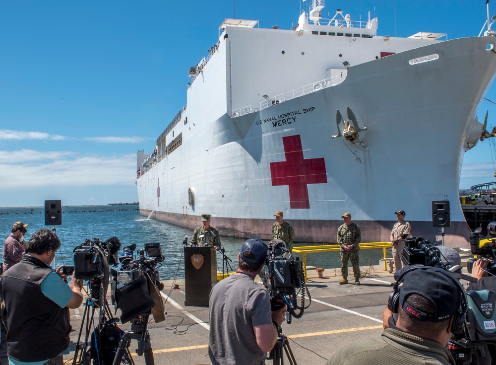 USNS Mercy hosts press conference