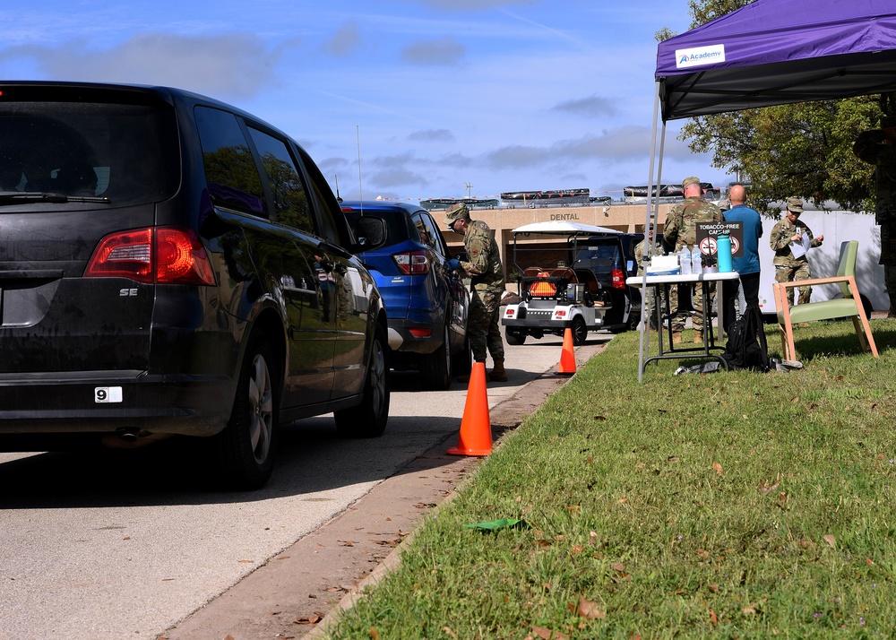 17th MDG actives curbside pharmacy