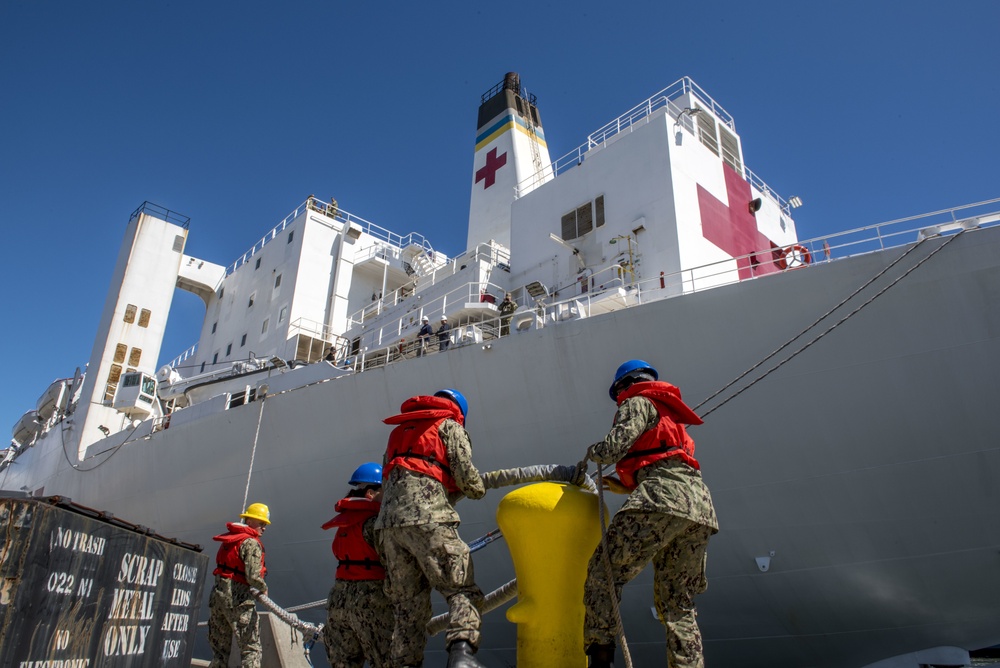 USNS Mercy (T-AH 19) Deploys