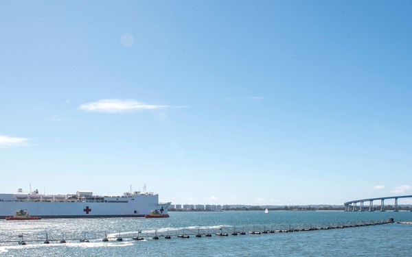 USNS Mercy (T-AH 19) Deploys