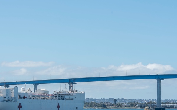 USNS Mercy (T-AH 19) Deploys