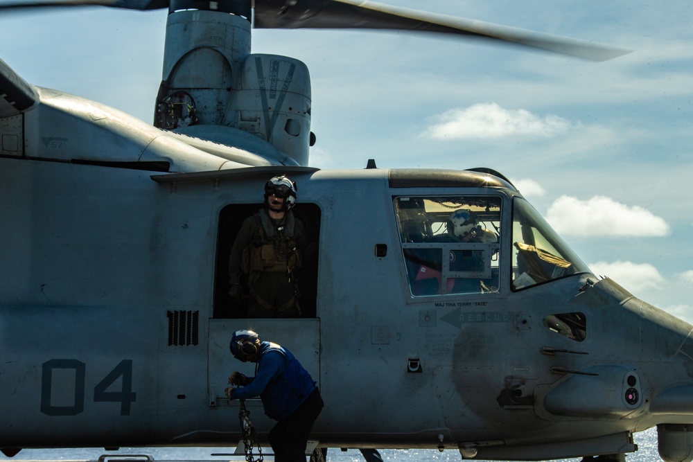 31st MEU, USS America conduct air defense exercise