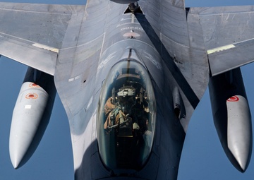 28th EARS refuels Fighting Falcons over Afghanistan