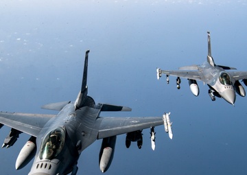 28th EARS refuels Fighting Falcons over Afghanistan