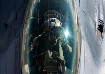 28th EARS refuels Fighting Falcons over Afghanistan