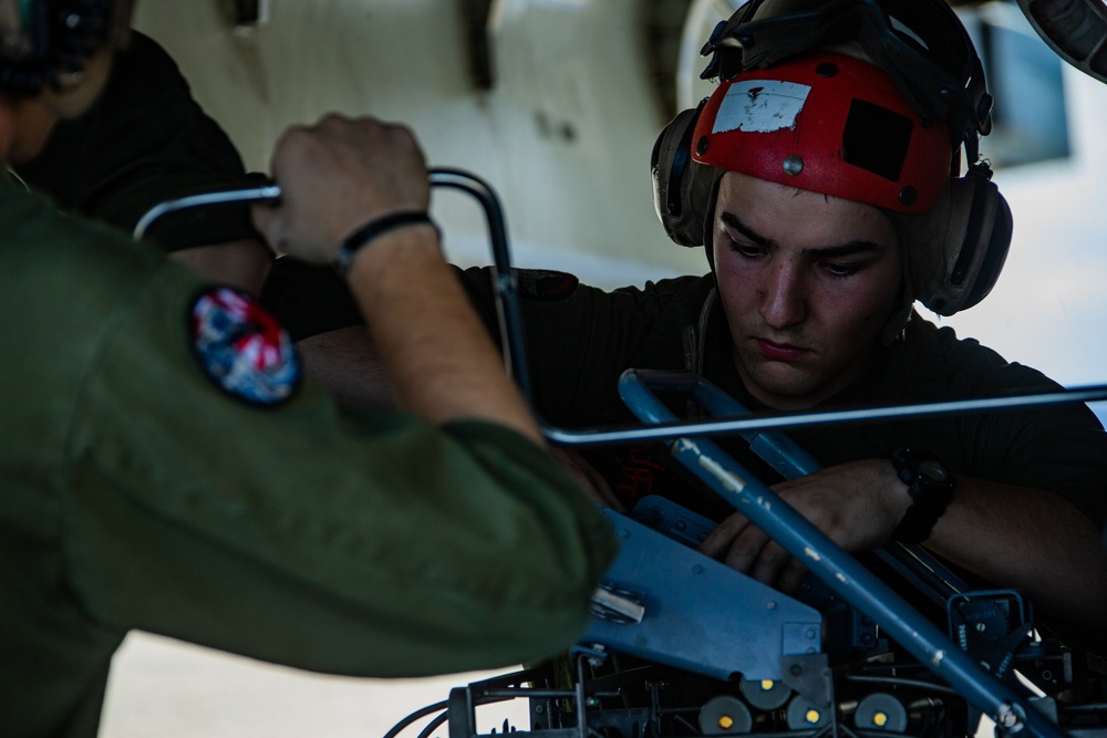 31st MEU Marines arm F-35B for air defense exercise