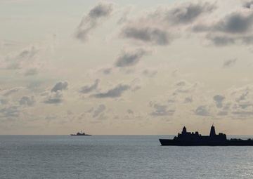 America ESG, Theodore Roosevelt CSG Operate in Philippine Sea
