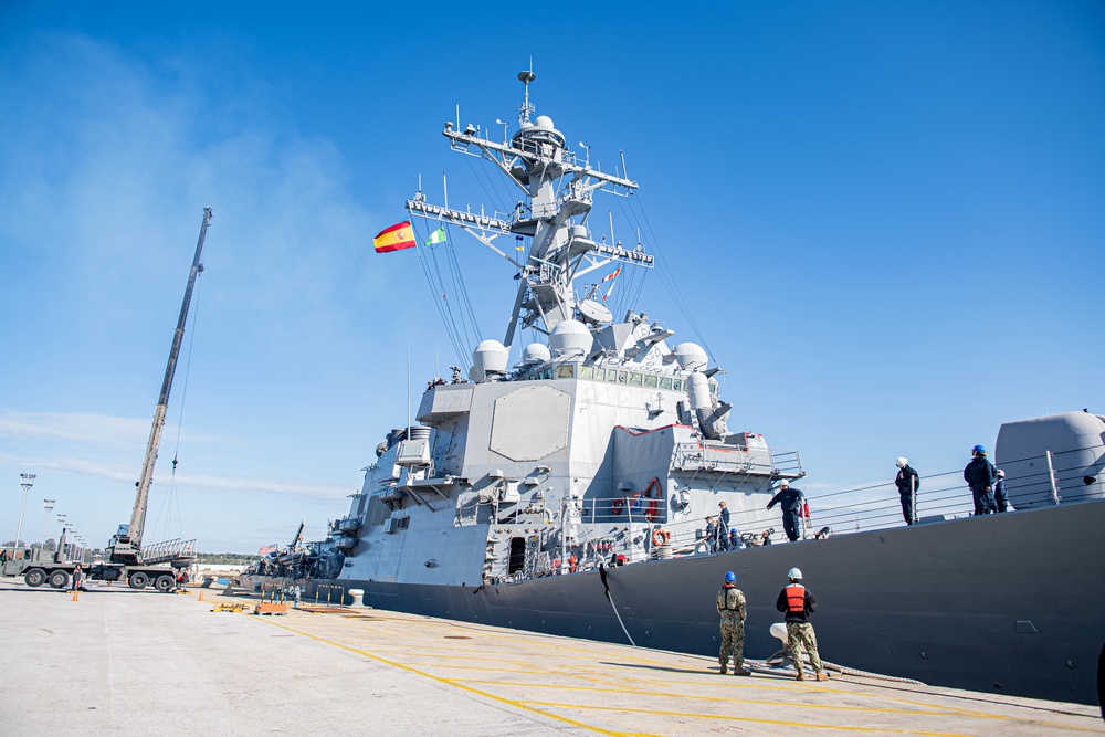 USS Porter (DDG 78) departs for a regularly scheduled deployment