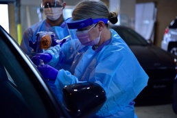 Arkansas ANG swabs into action on COVID-19 state mission