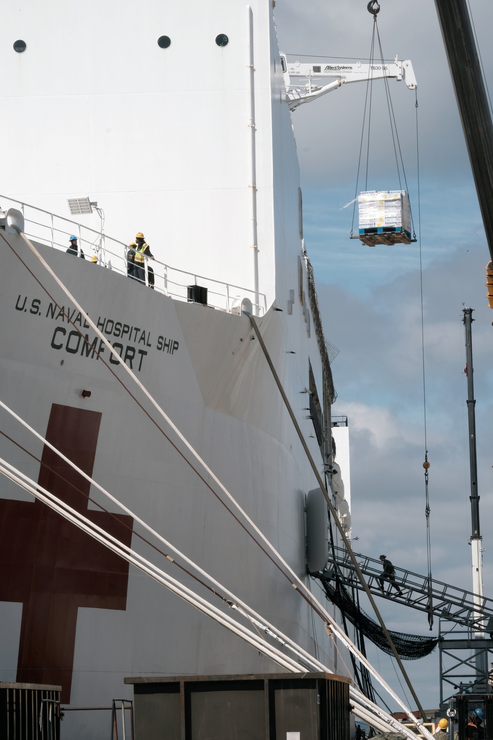 USNS Comfort (T-AH 20) Prepares for Deployment