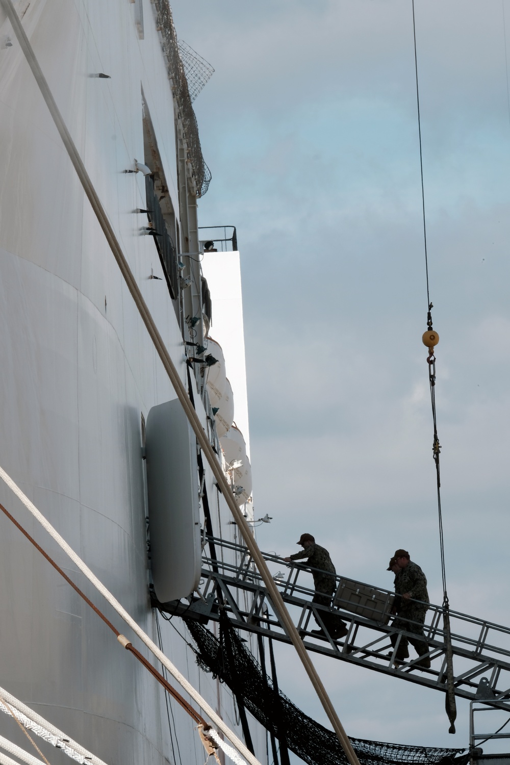 USNS Comfort (T-AH 20) Prepares for Deployment