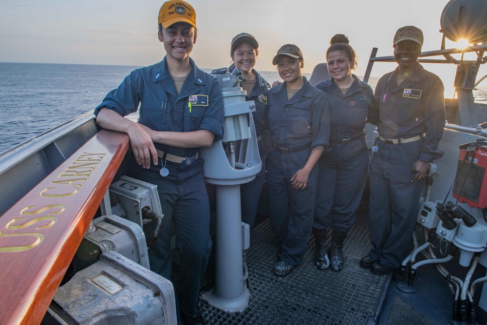 USS Carney (DDG 64)