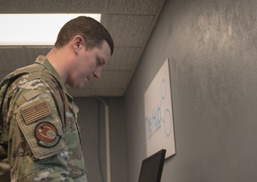 No break in communication: 2nd CS keeps Barksdale connected