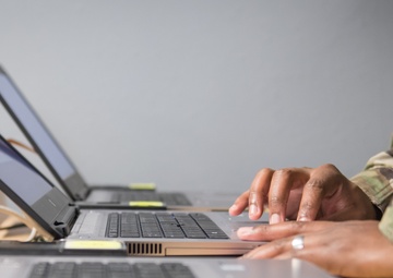 No break in communication: 2nd CS keeps Barksdale connected