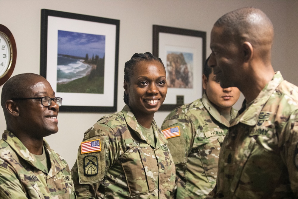 CSM Mike Crosby Visits the Fort Gordon Aviation Center of Excellence