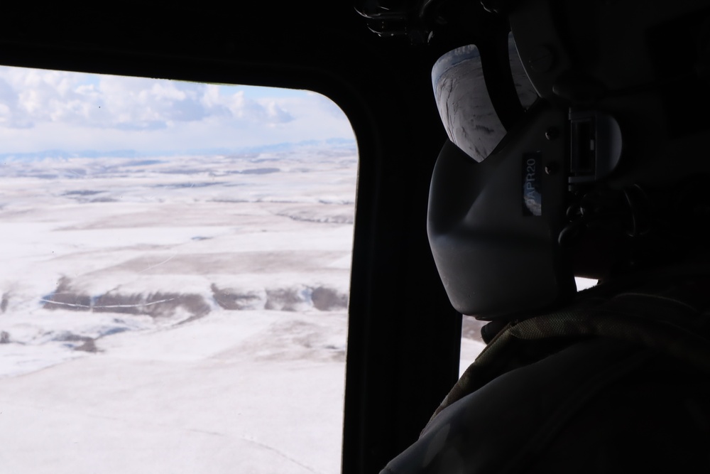 All-female flight crew conducted for Women’s History Month, first in decade