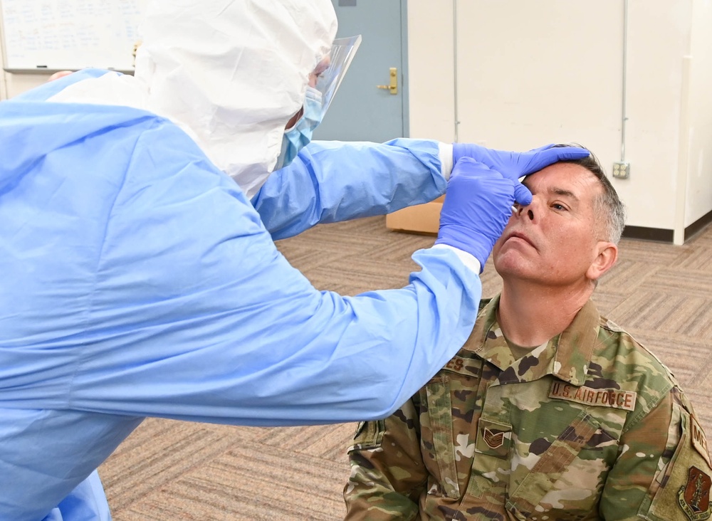 Tennessee ANG med techs trains to meet community needs of COVID-19 testing