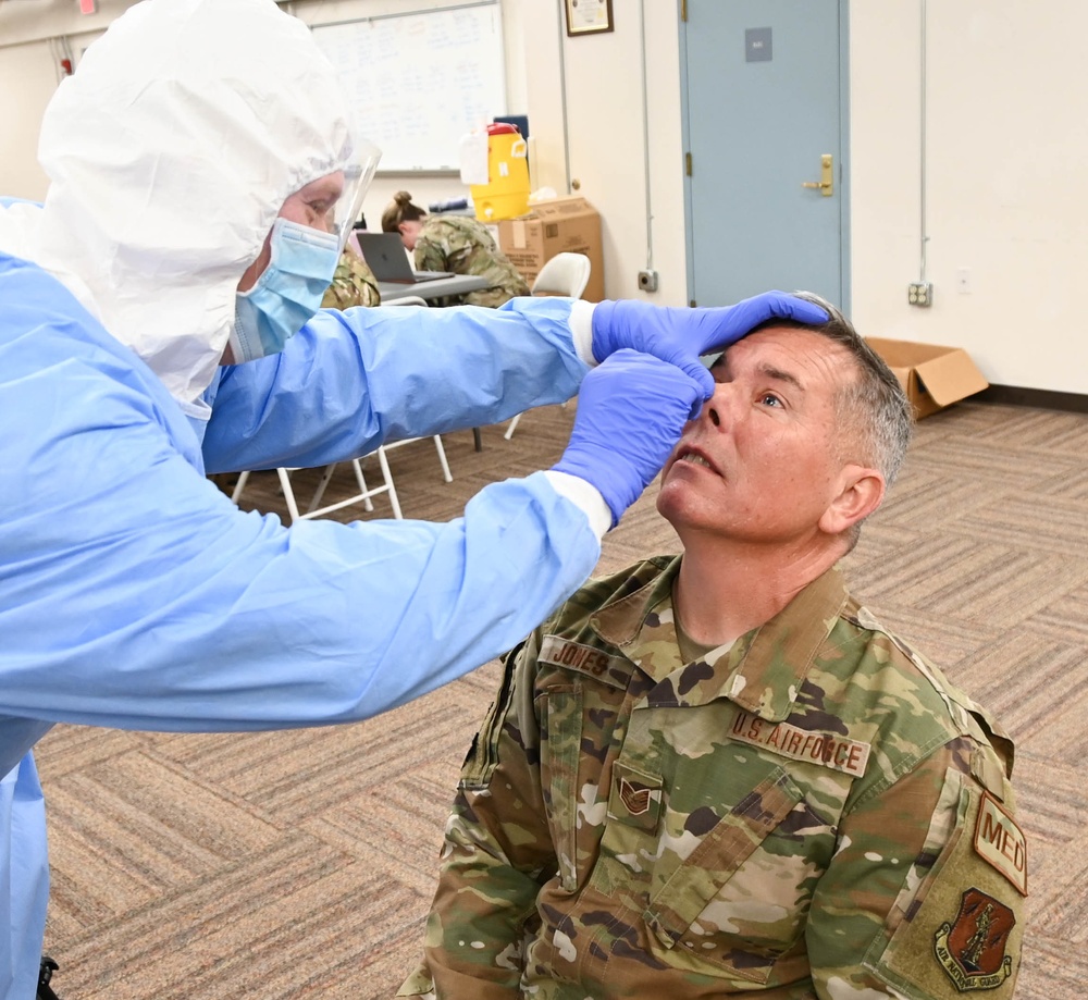 Tennessee ANG med techs trains to meet community needs of COVID-19 testing