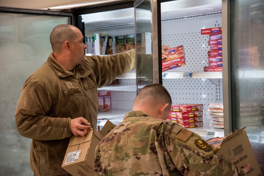 Dover Chiefs and First Sergeants support new Commissary operations