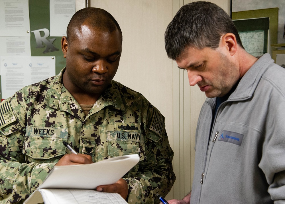 Reserve Sailors Deploy Aboard USNS Comfort