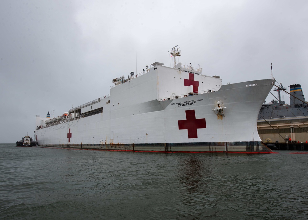 Reserve Sailors Deploy Aboard USNS Comfort