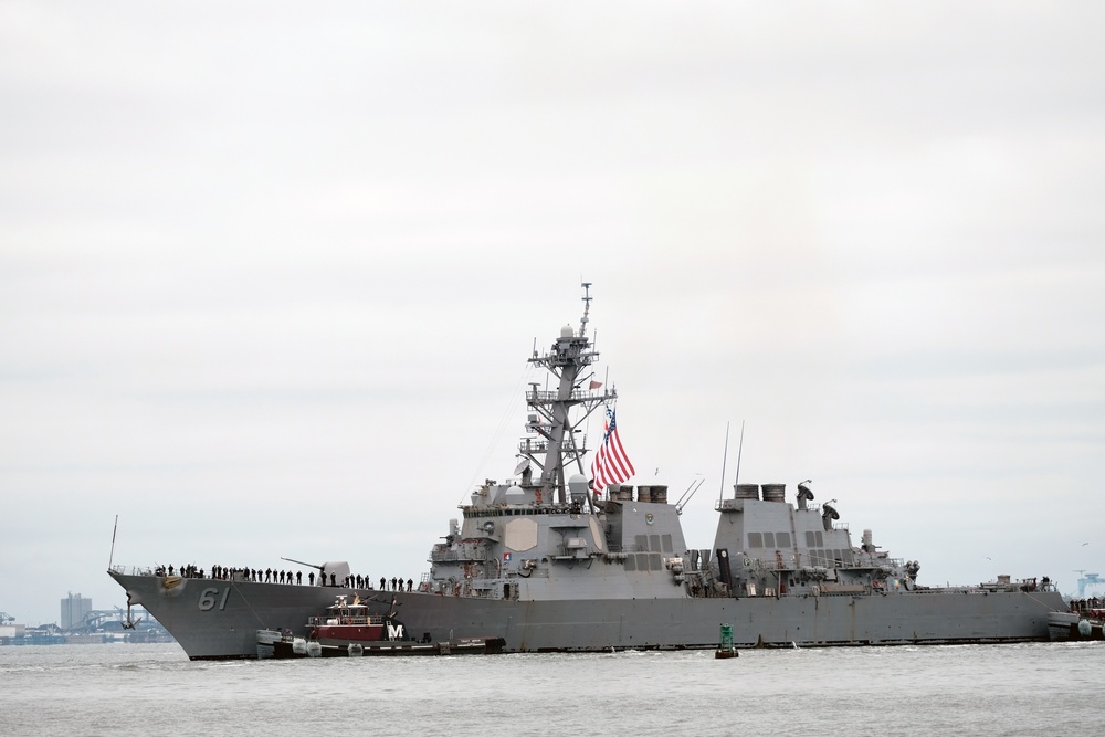 USS Ramage (DDG 61) Returns to Naval Station Norfolk