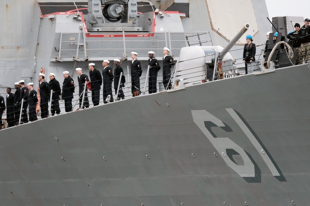 USS Ramage (DDG 61) Returns to Naval Station Norfolk