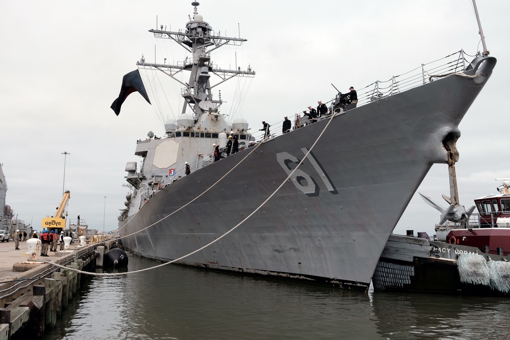 USS Ramage (DDG 61) Returns to Naval Station Norfolk