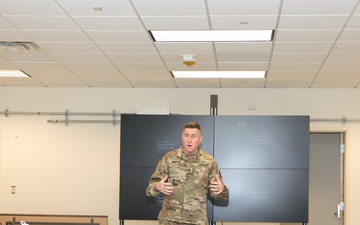 501st Military Intelligence Brigade Trains SHARP Ambassadors