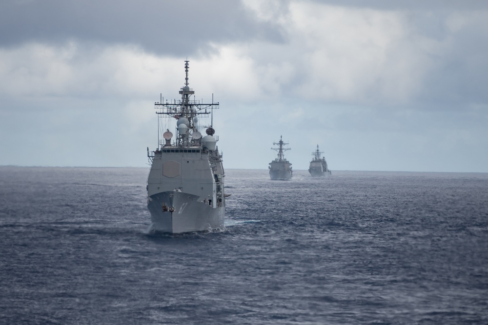 USS Shiloh (CG 67), USS Germantown (LSD 42), and USS Antietam (CG 54) Underway